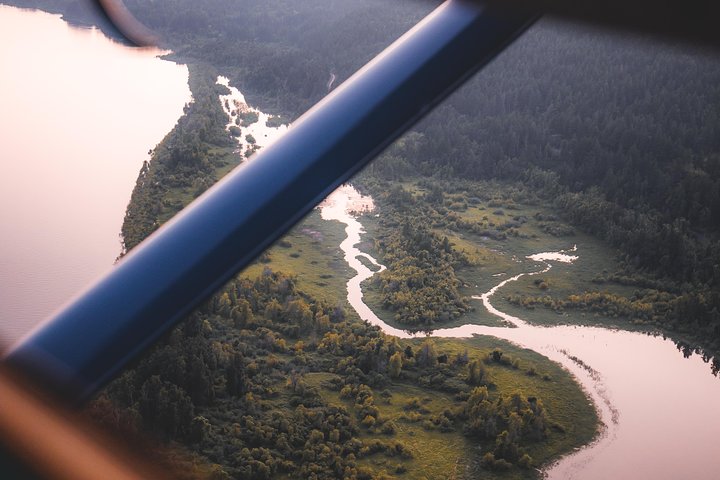 20-minute Private Gorge Air Tour For 3 - thumb 3
