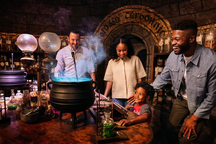 Warner Bros. Studio Tour Hollywood - thumb 0